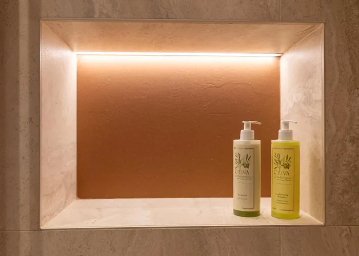 At 203 - New And Spacious Designer Near The Vatican *