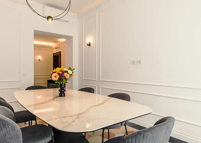 At 203 - New And Spacious Designer Near The Vatican * Rome