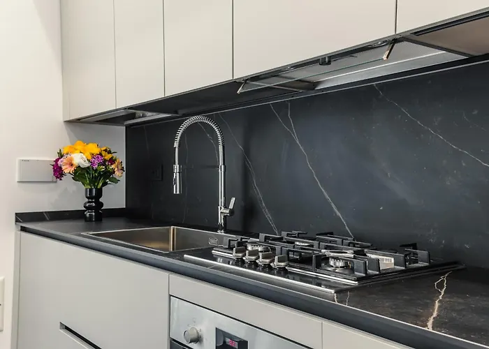 At 203 - New And Spacious Designer Near The Vatican * Rome