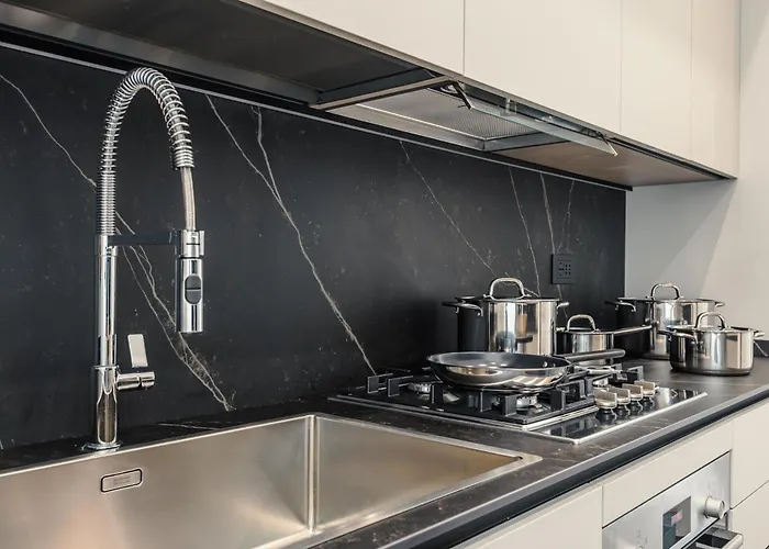 At 203 - New And Spacious Designer Near The Vatican * Rome